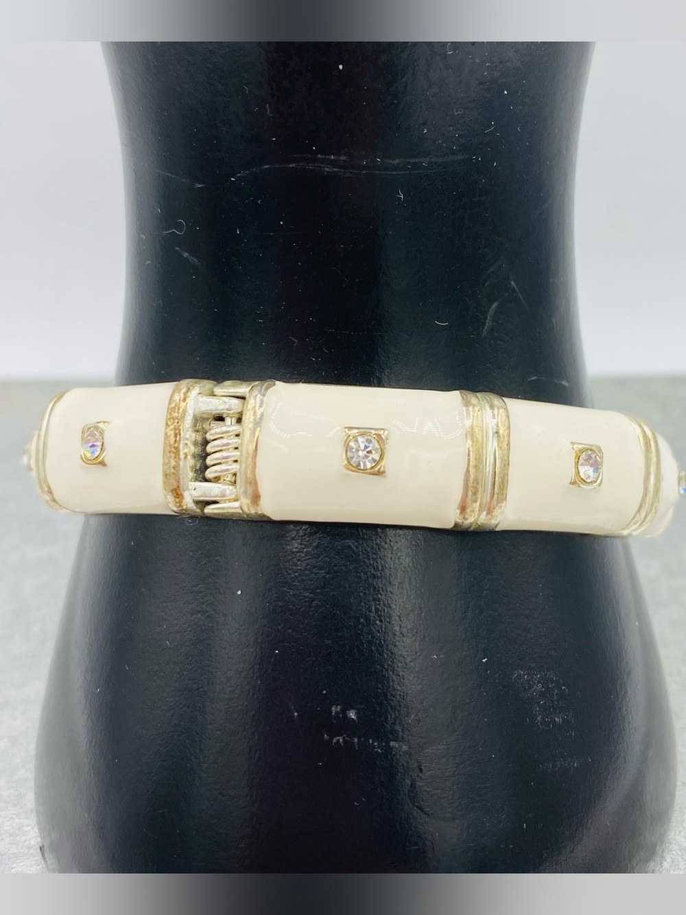 Cream Enamel Gold Tone Accents Clear Rhinestones Hinged Clamp Bangle Bracelet